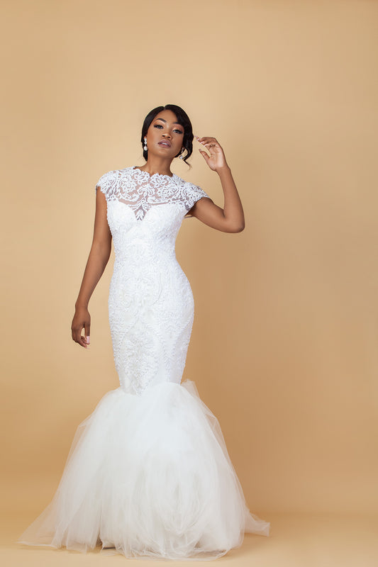 Sample: Lace Wedding Gown